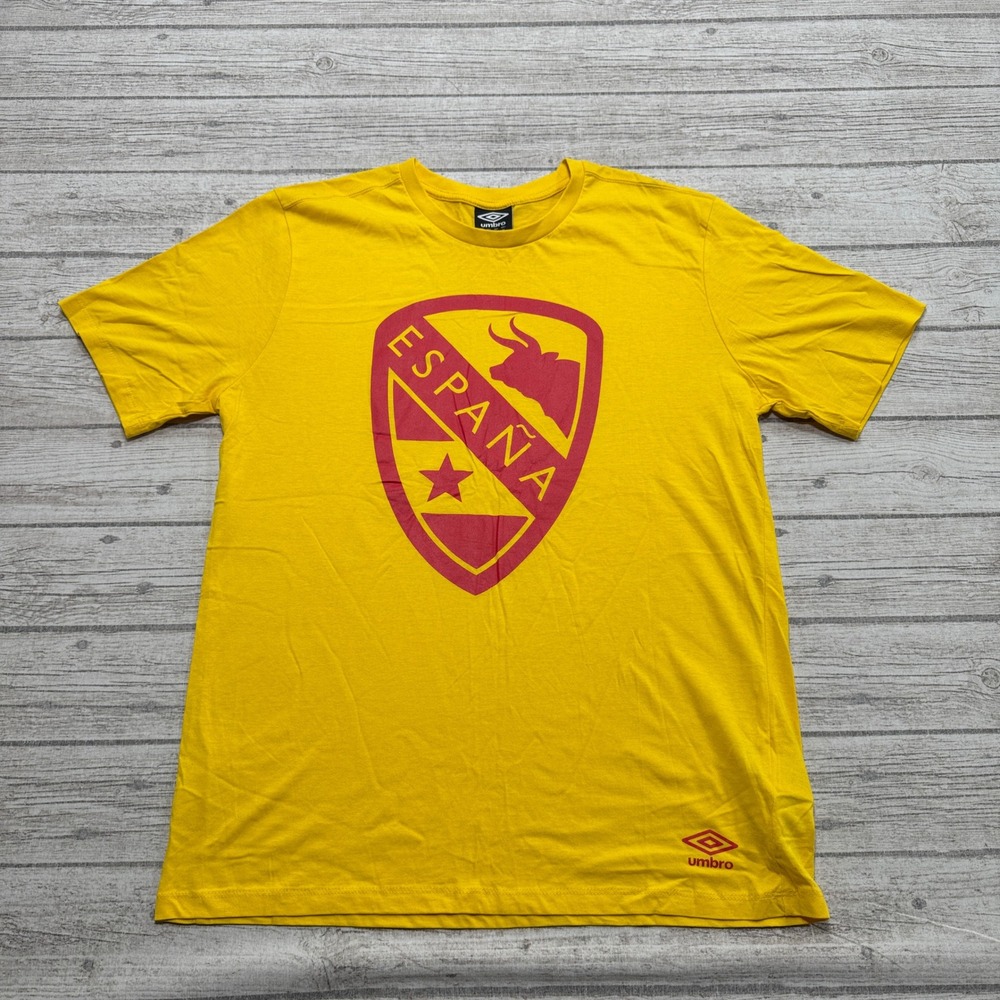 Umbro Spain España T-Shirt Men's XL Yellow Graphic Athletic Soccer Sportswear